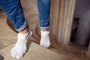 Vibram 2021 新款经典复刻室五指鞋上架发售~