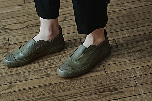 Y’s x SUPERGA 全新联名防水鞋系列上架发售