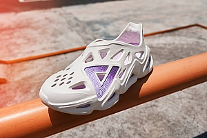 匹克全新女款态极洞洞鞋抢先预览,白紫色调