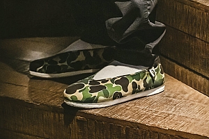 BAPE x 内联升全新联乘“小元口”鞋款公布,惊喜合作