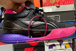 闪击8橡胶大底耐磨吗 实战性能如何适合什么位置